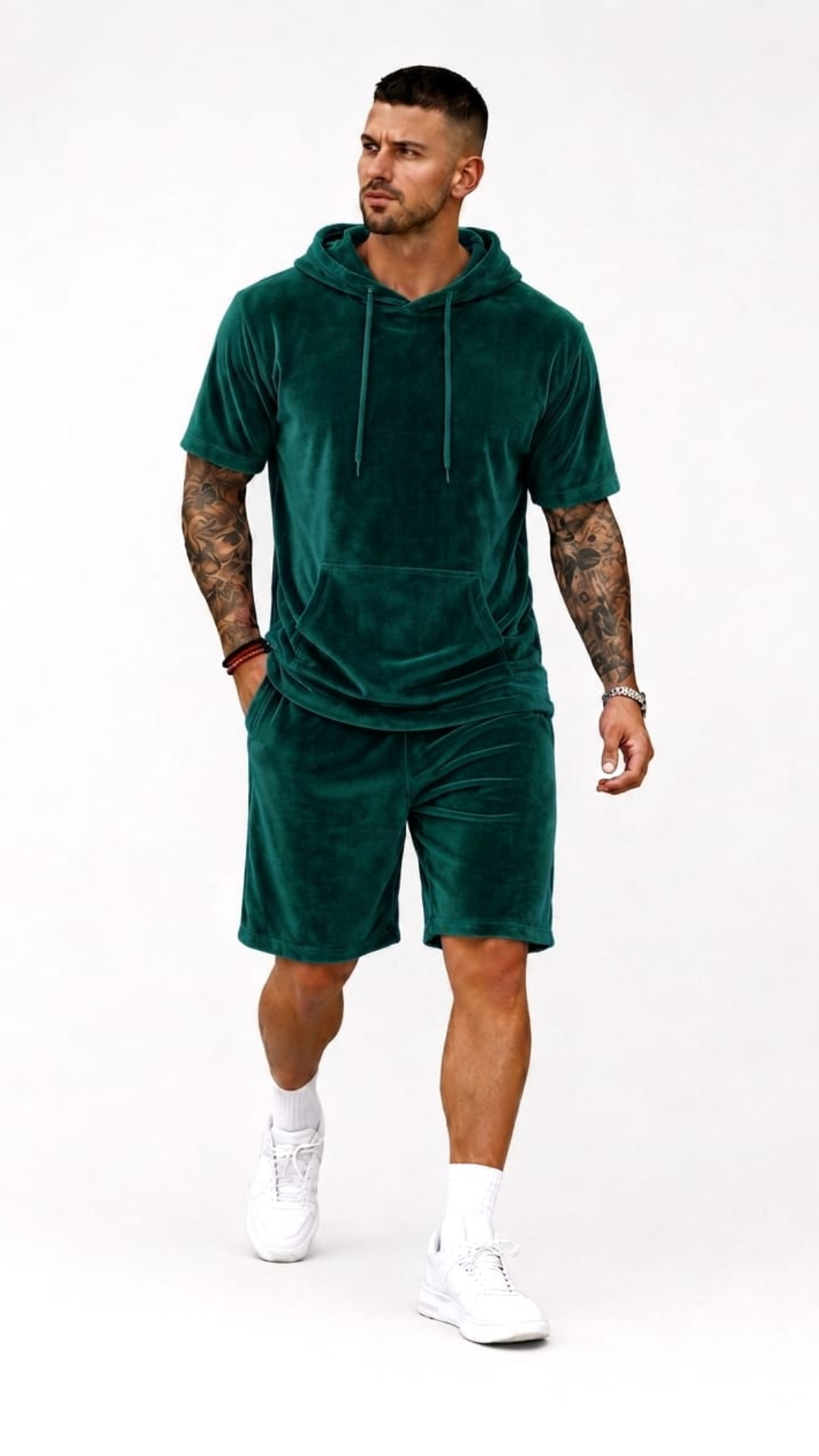 Set din catifea scurt cu tricou cu glugă