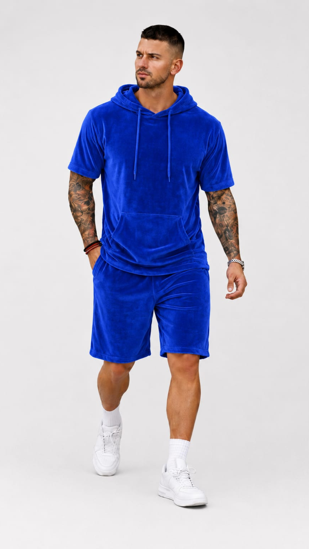 Set din catifea scurt cu tricou cu glugă
